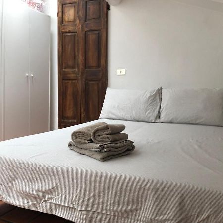 Il Tetto Fiorito Dell'Isola Appartement Milaan Buitenkant foto